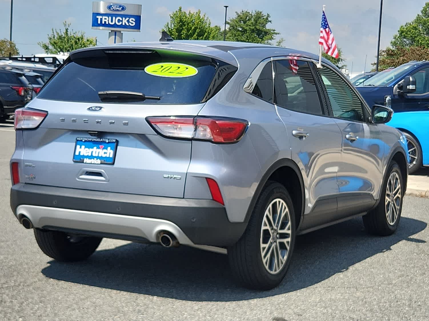 2022 Ford Escape SEL photo 3