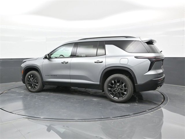 2026 Chevrolet Traverse photo 3
