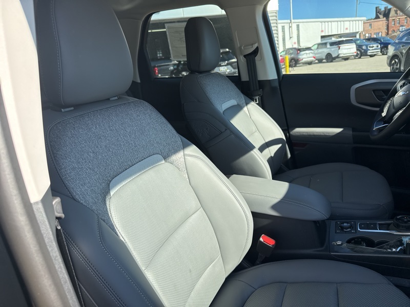 2025 Ford Bronco Sport Badlands photo 11