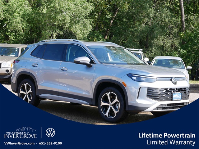 2025 Volkswagen Tiguan SE's photo