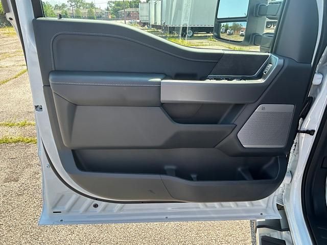 2025 Ford F-150 XLT photo 23