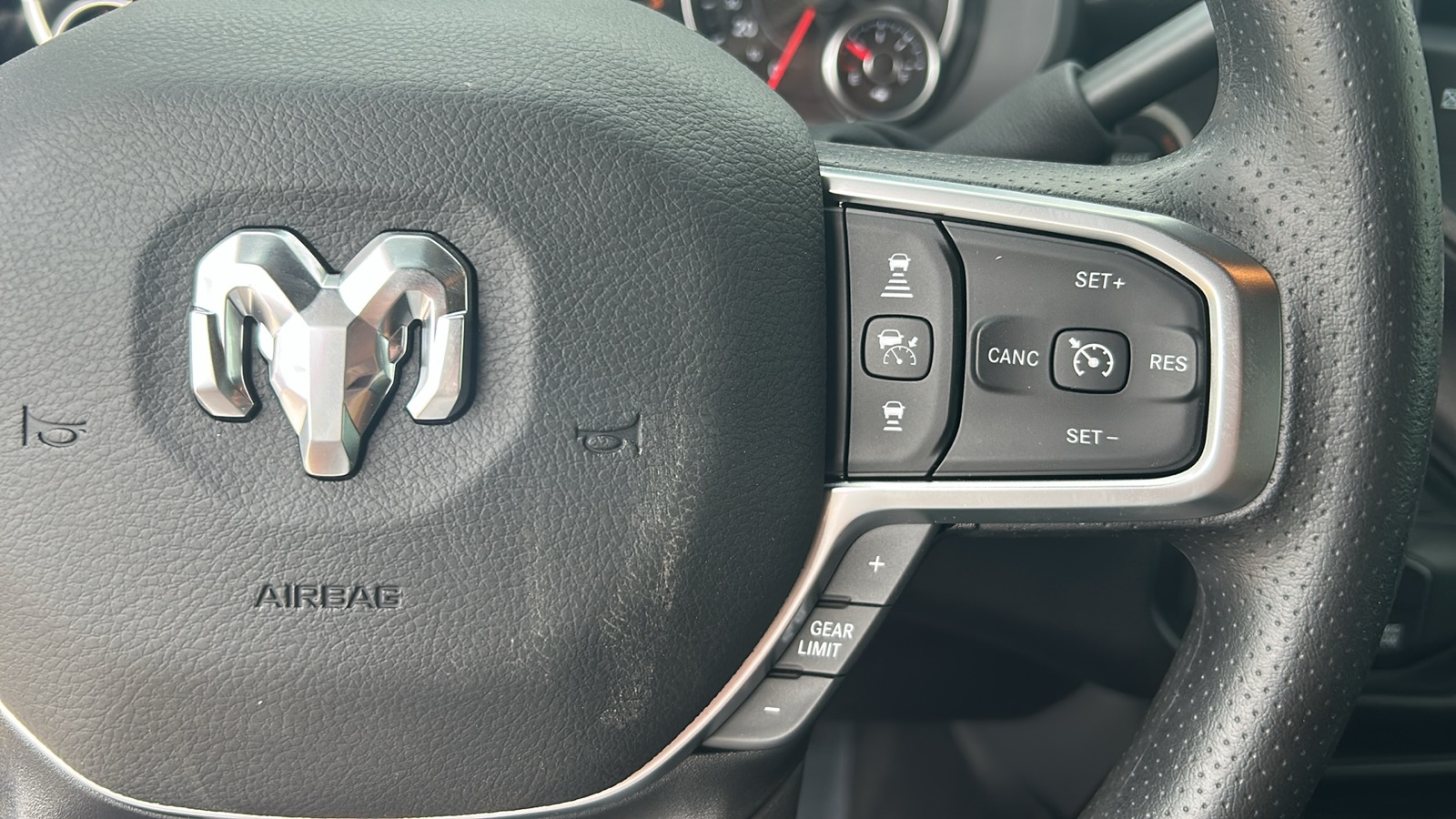 2025 Ram 2500 Tradesman photo 19