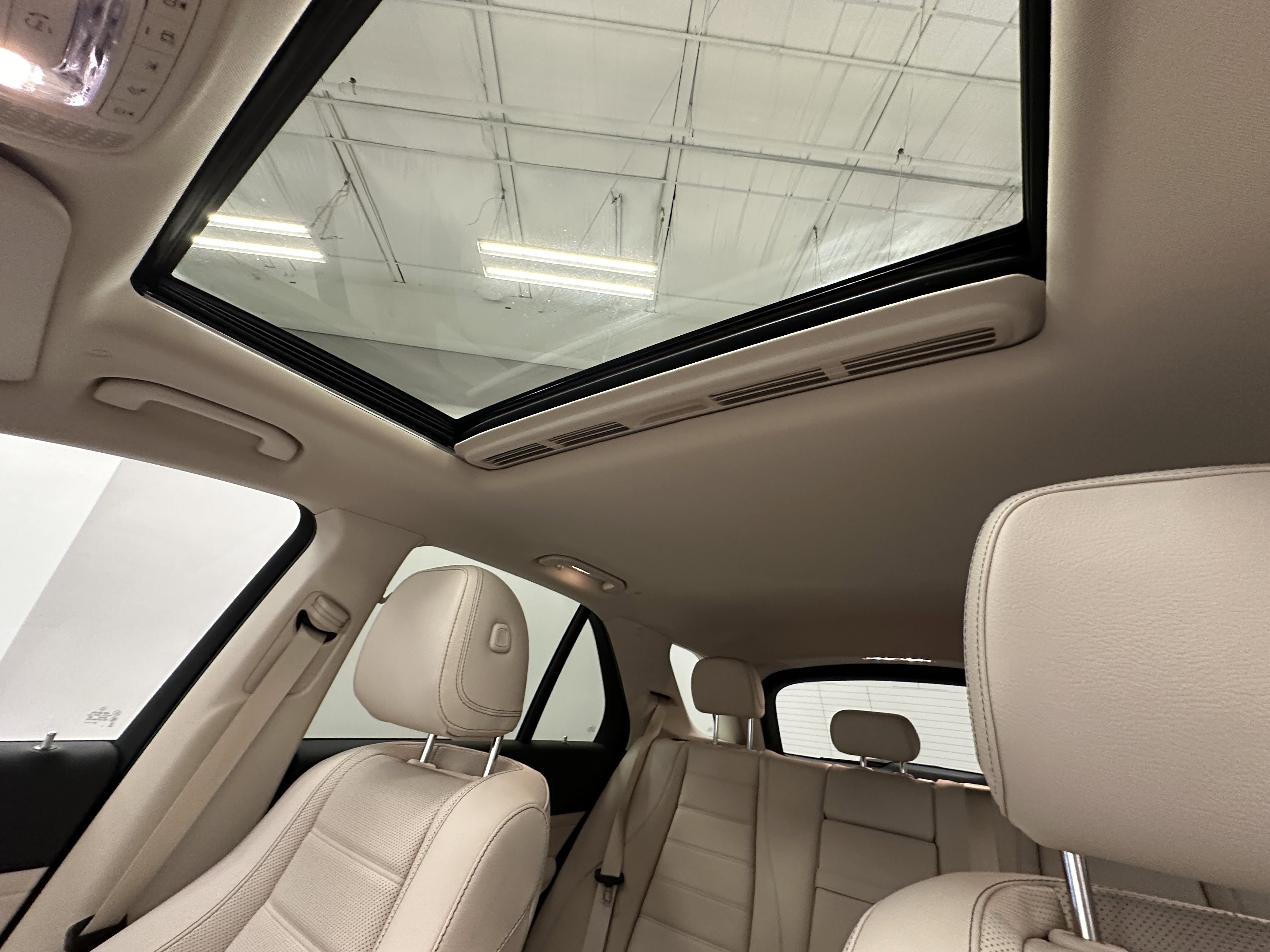 2022 Mercedes Benz GLE 450 4MATIC photo 12
