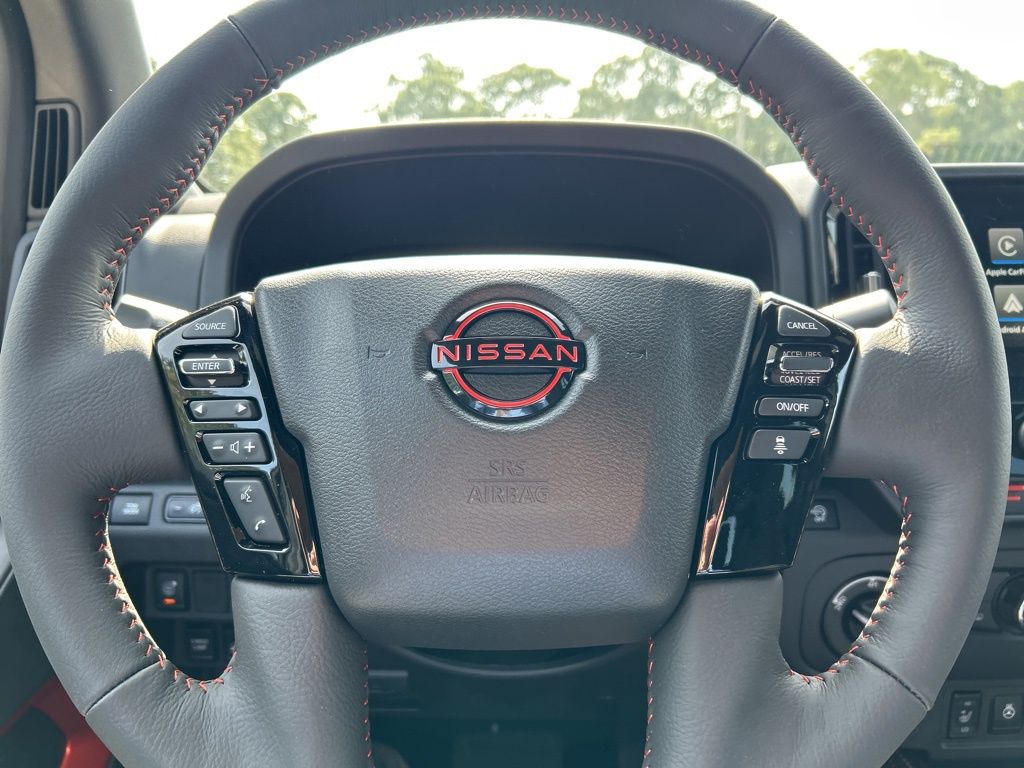 2025 Nissan Frontier PRO-4X photo 17