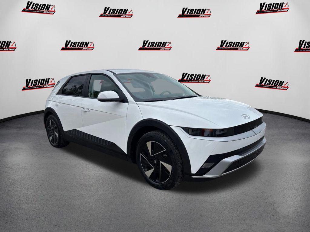 2025 Hyundai Ioniq SE photo 2