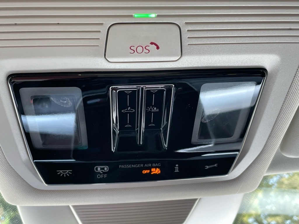 2025 Volkswagen Tiguan SE photo 14