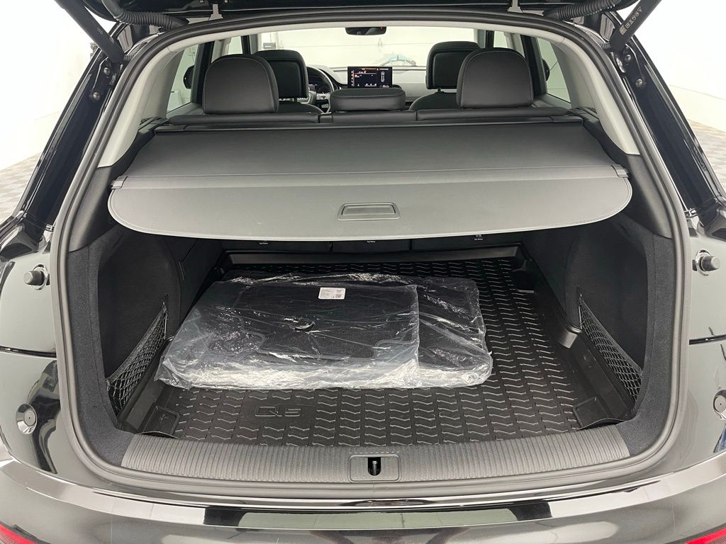 2022 Audi Q5 45 S line Premium photo 32