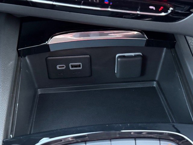 2023 Buick Envision Essence photo 22