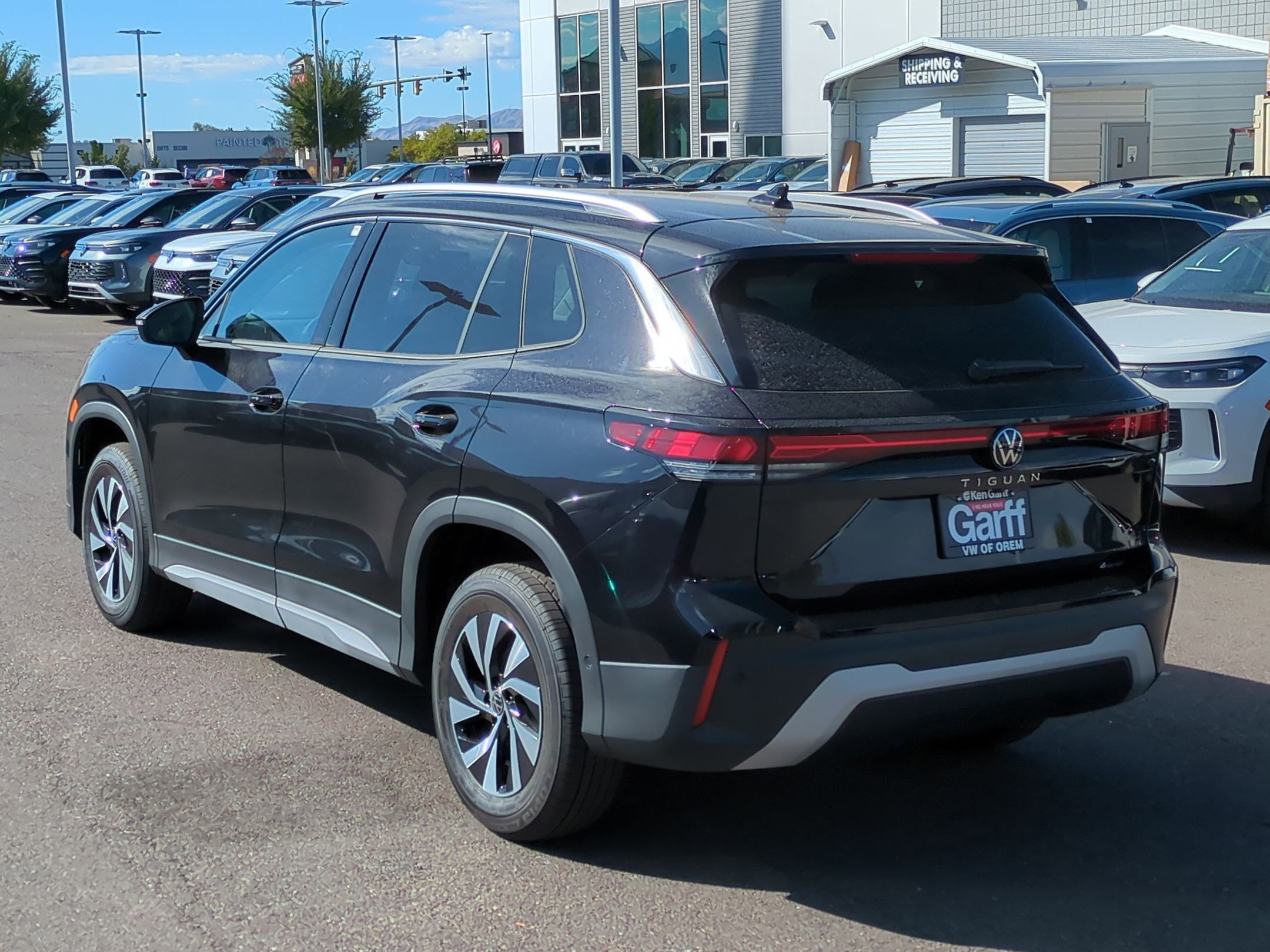 2025 Volkswagen Tiguan S photo 4