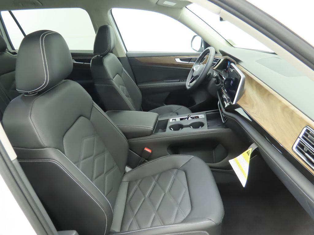 2026 Volkswagen Atlas SE photo 18