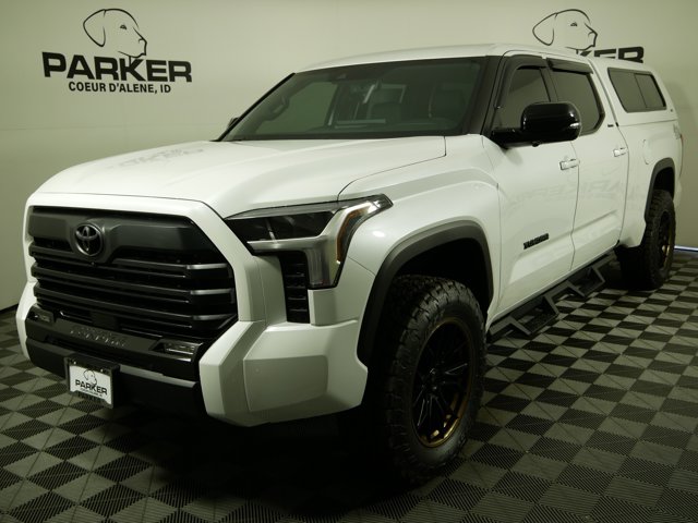 2026 Toyota Tundra Limited's photo