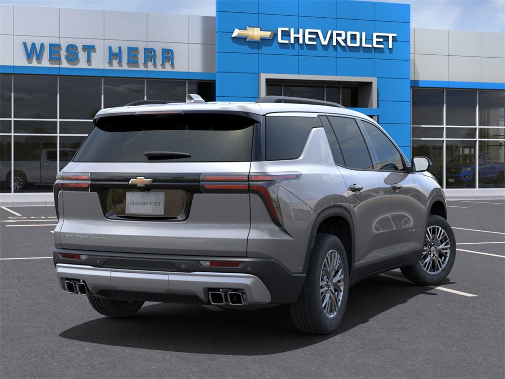 2025 Chevrolet Traverse photo 3
