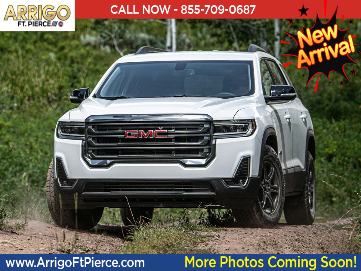 2023 GMC Acadia SLT's photo