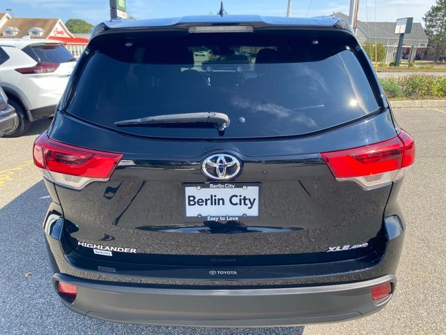 2019 Toyota Highlander XLE photo 4