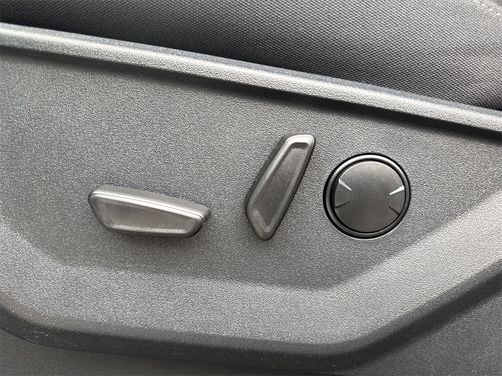 2025 Ford F-150 XLT photo 22