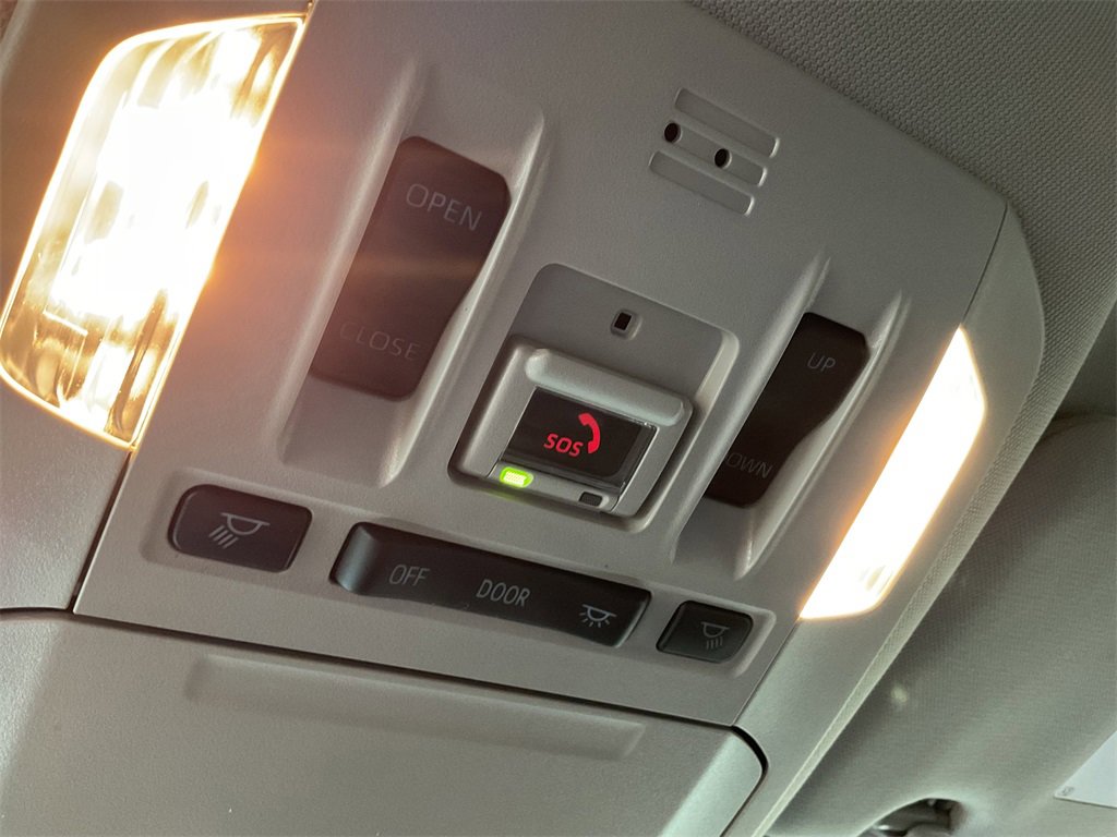 2022 Toyota Highlander XLE photo 26