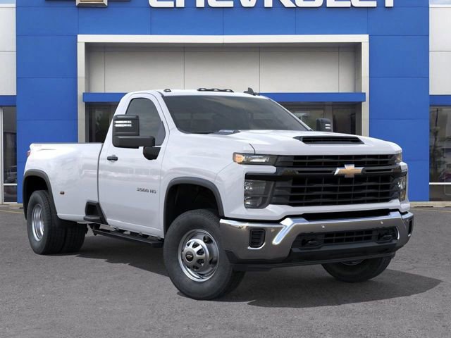 2026 Chevrolet Silverado 3500HD photo 6