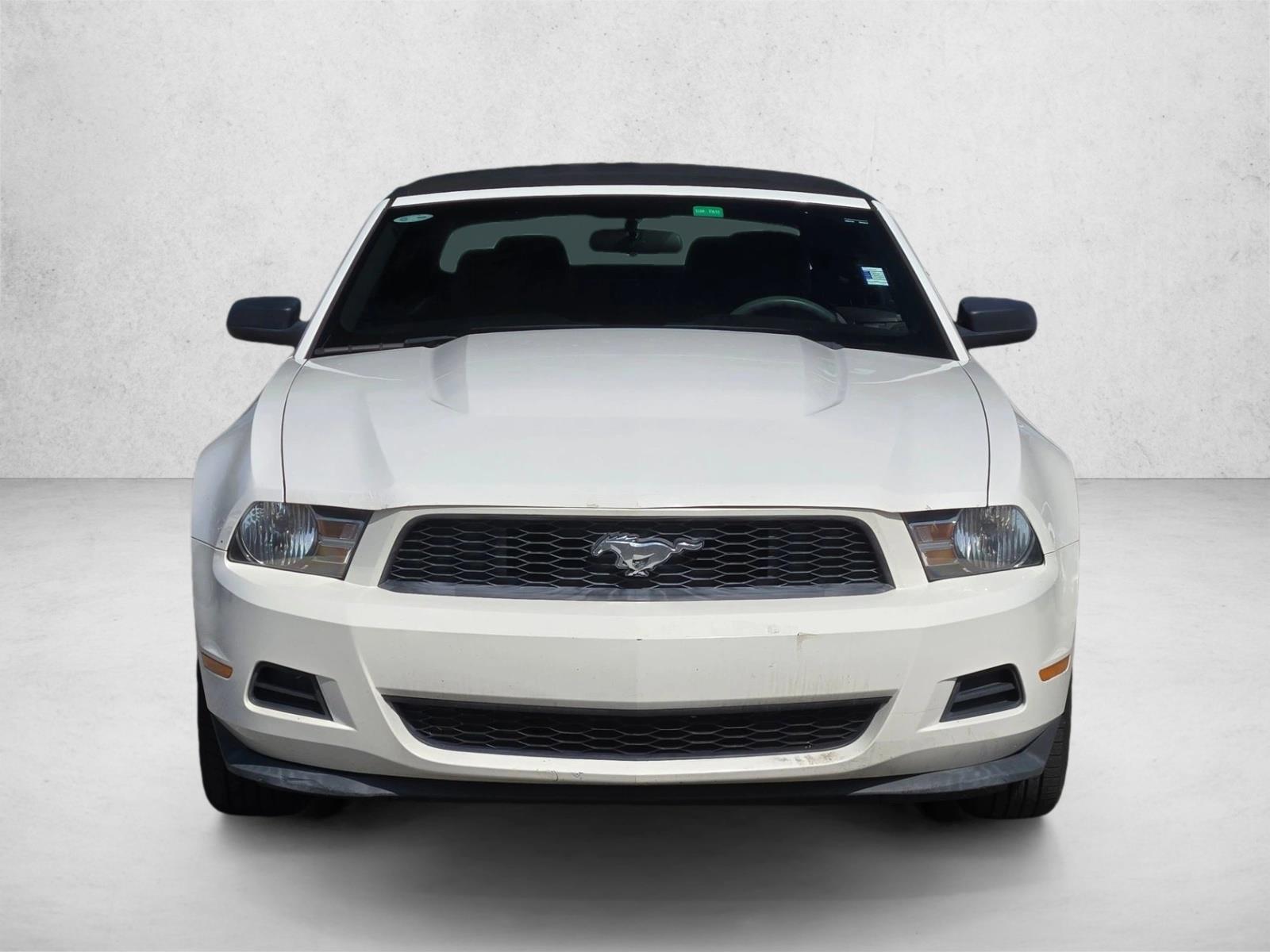 2012 Ford Mustang V6 Convertible photo 2