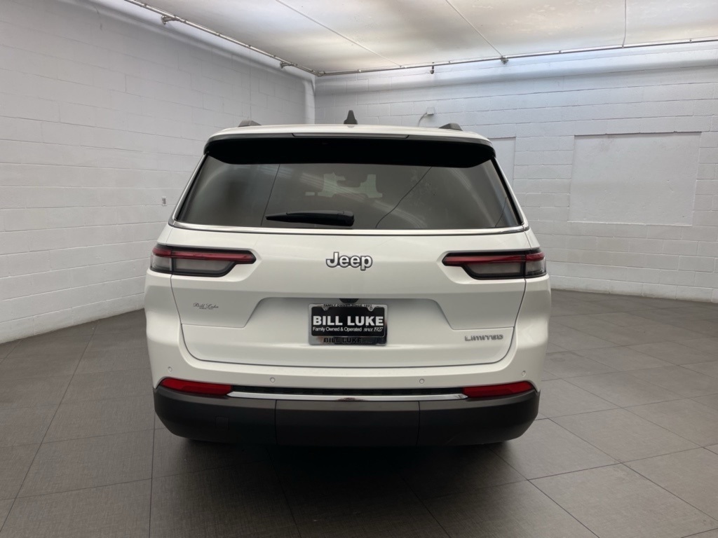 2025 Jeep Grand Cherokee Limited photo 3