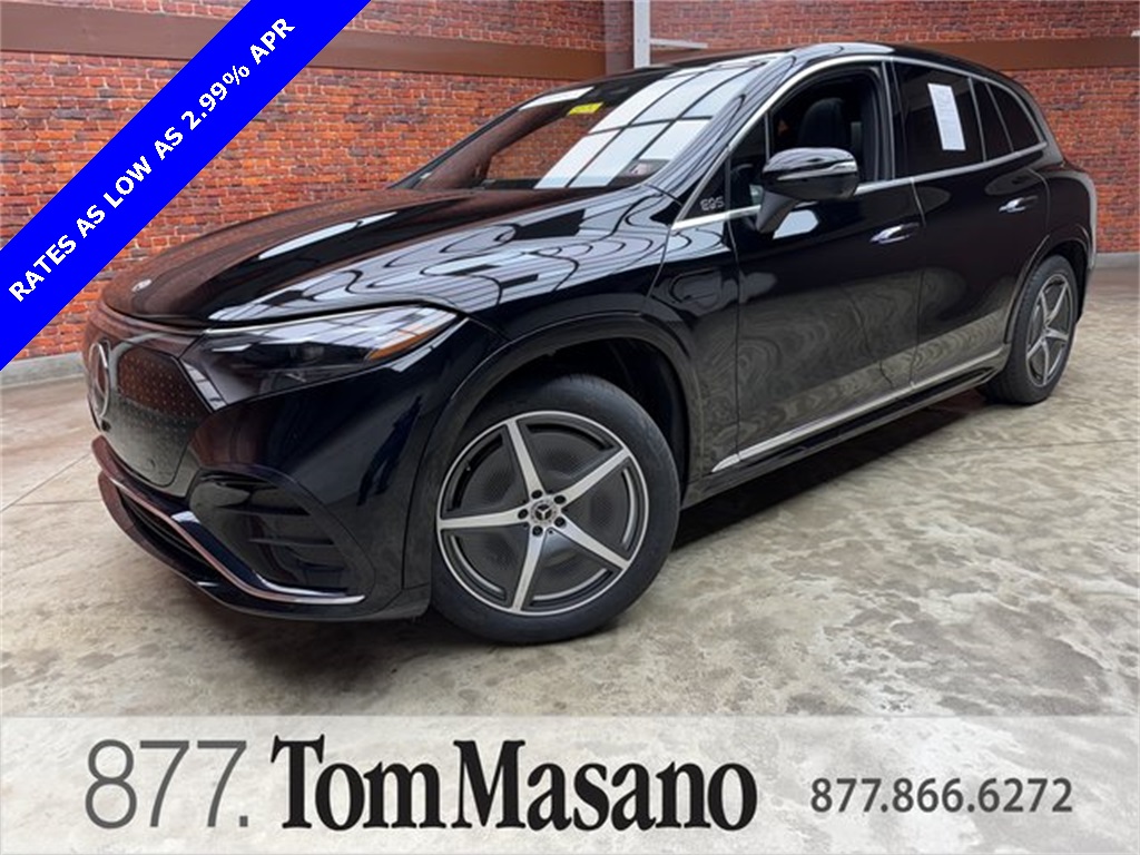 2023 Mercedes-Benz EQS SUV Base's photo