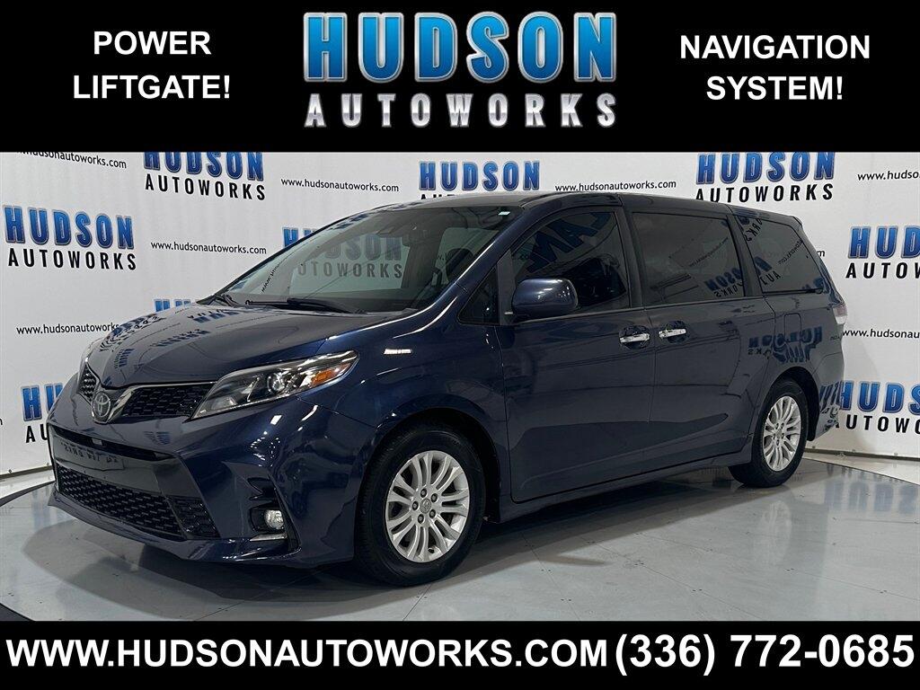 2019 Toyota Sienna SE