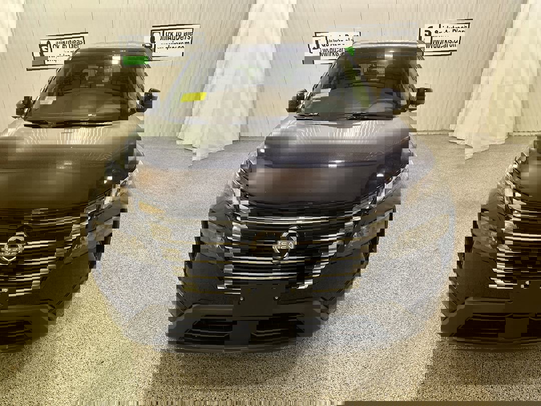 2026 Nissan Rogue SV photo 2