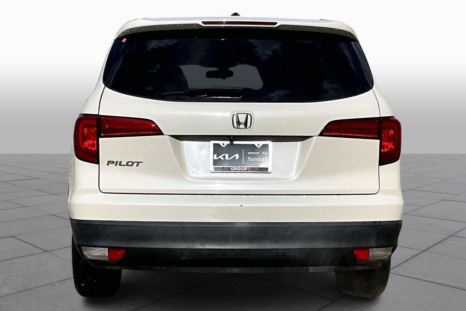 2016 Honda Pilot EX-L photo 4