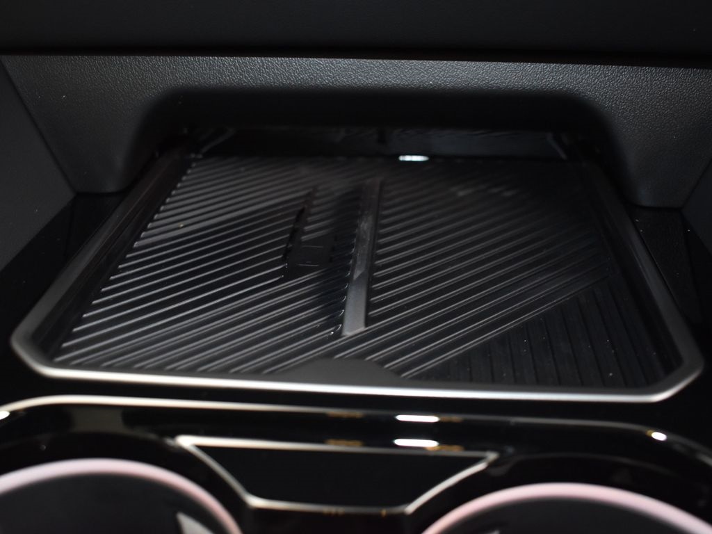 2026 Bmw 550e xDrive photo 25