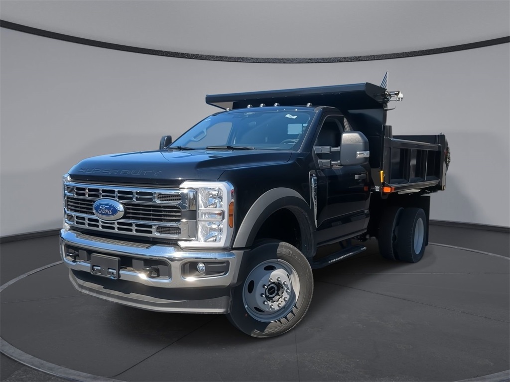 2025 Ford F-550 Super Duty Chassis Cab XL's photo