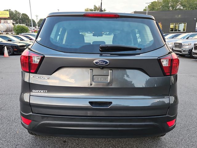 2019 Ford Escape S photo 16