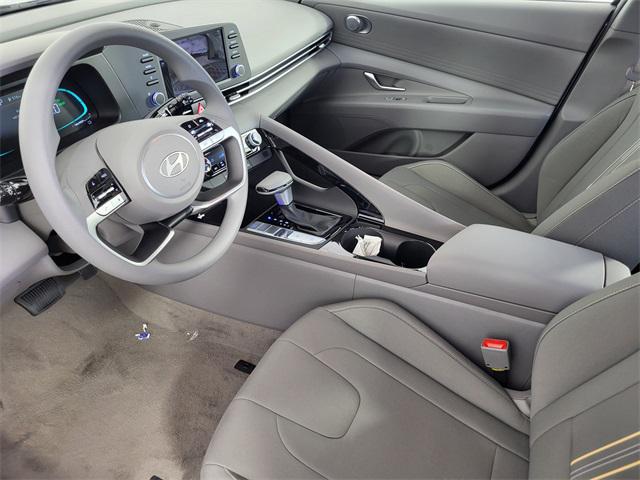 2025 Hyundai Elantra Hybrid Blue photo 8