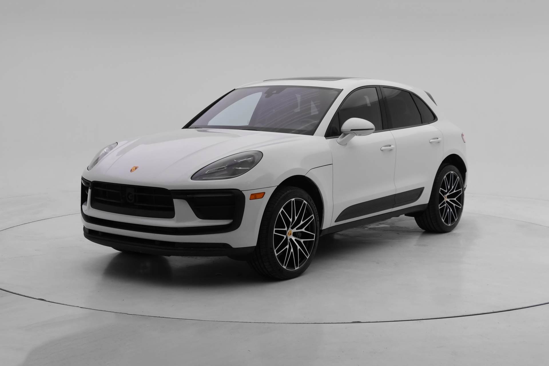 2024 Porsche Macan Base