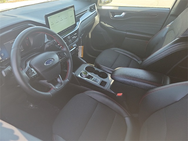 2025 Ford Escape ST-Line photo 9