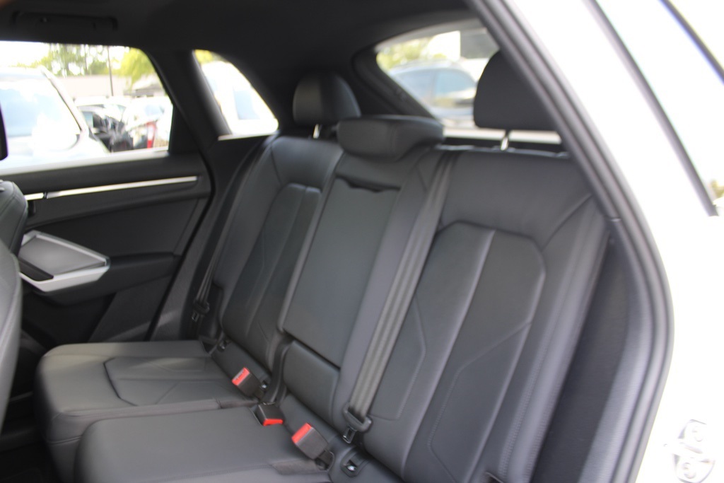 2021 Audi Q3 S line Premium 45 TFSI photo 25