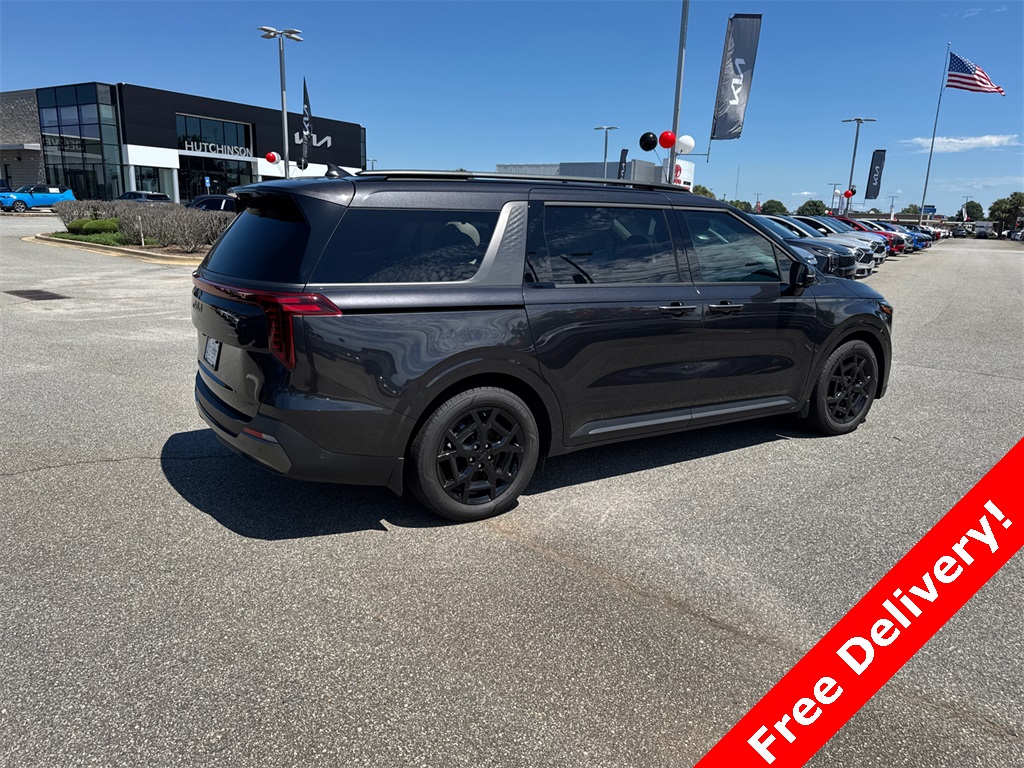 2025 Kia Carnival SX Prestige photo 3