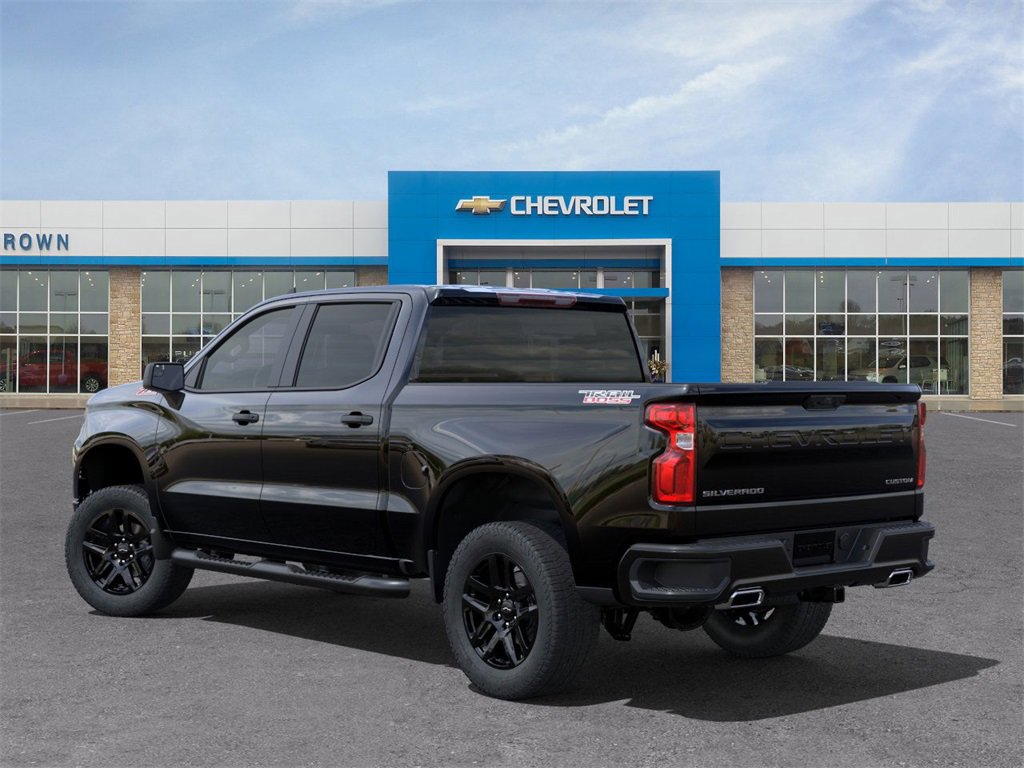 2025 Chevrolet Silverado 1500 Custom Trail Boss photo 3