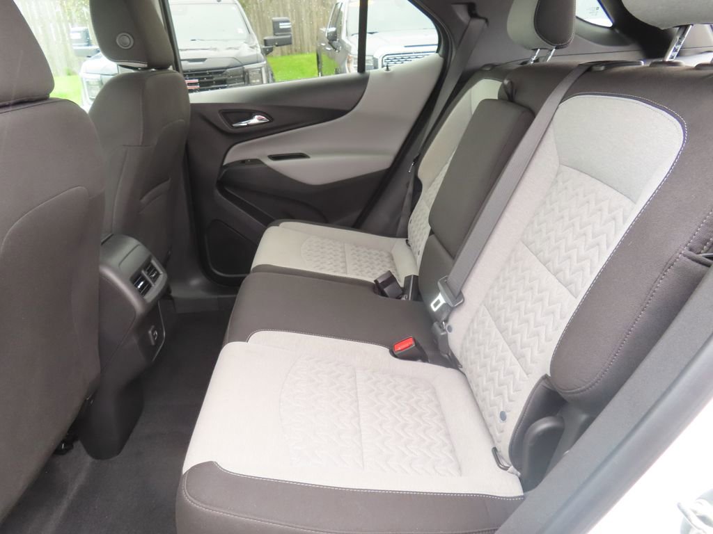 2023 Chevrolet Equinox LT photo 14