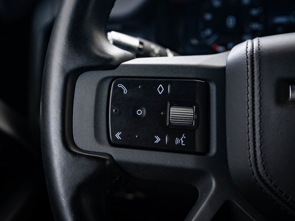 2021 Land Rover Defender 110 X-Dynamic HSE photo 23