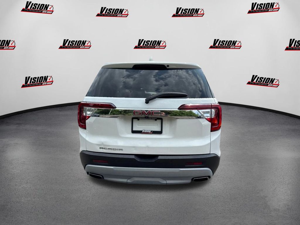 2023 Gmc Acadia SLE photo 4