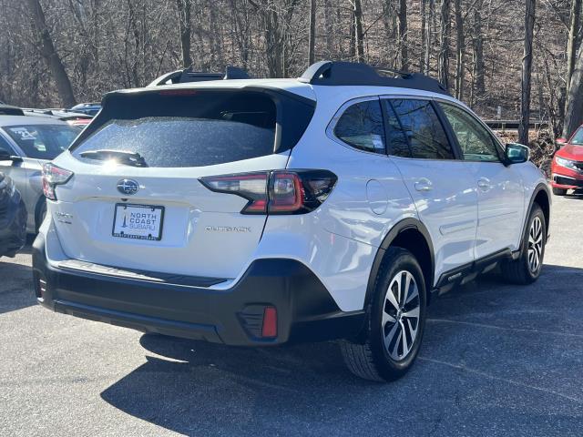 2022 Subaru Outback Premium photo 3