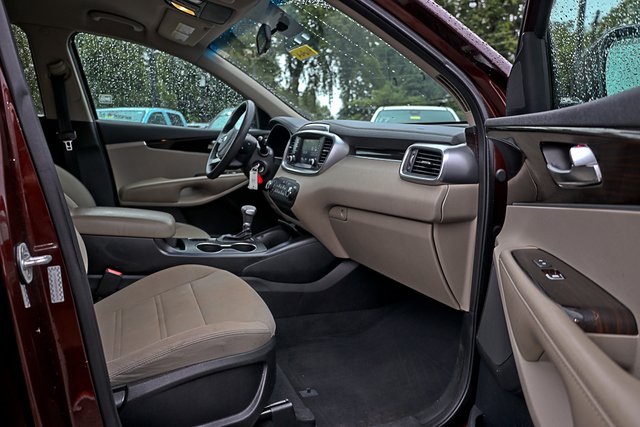 2019 Kia Sorento LX photo 25