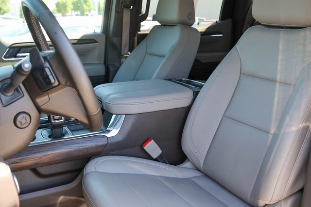 Used 2024 White GMC SLT image 14