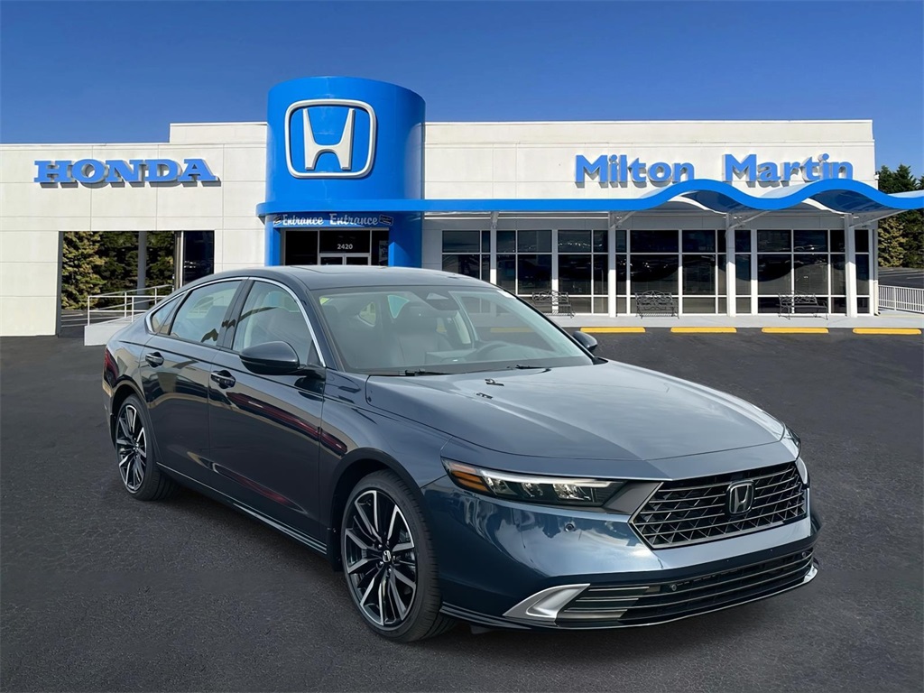 2025 Honda Accord Hybrid Touring's photo