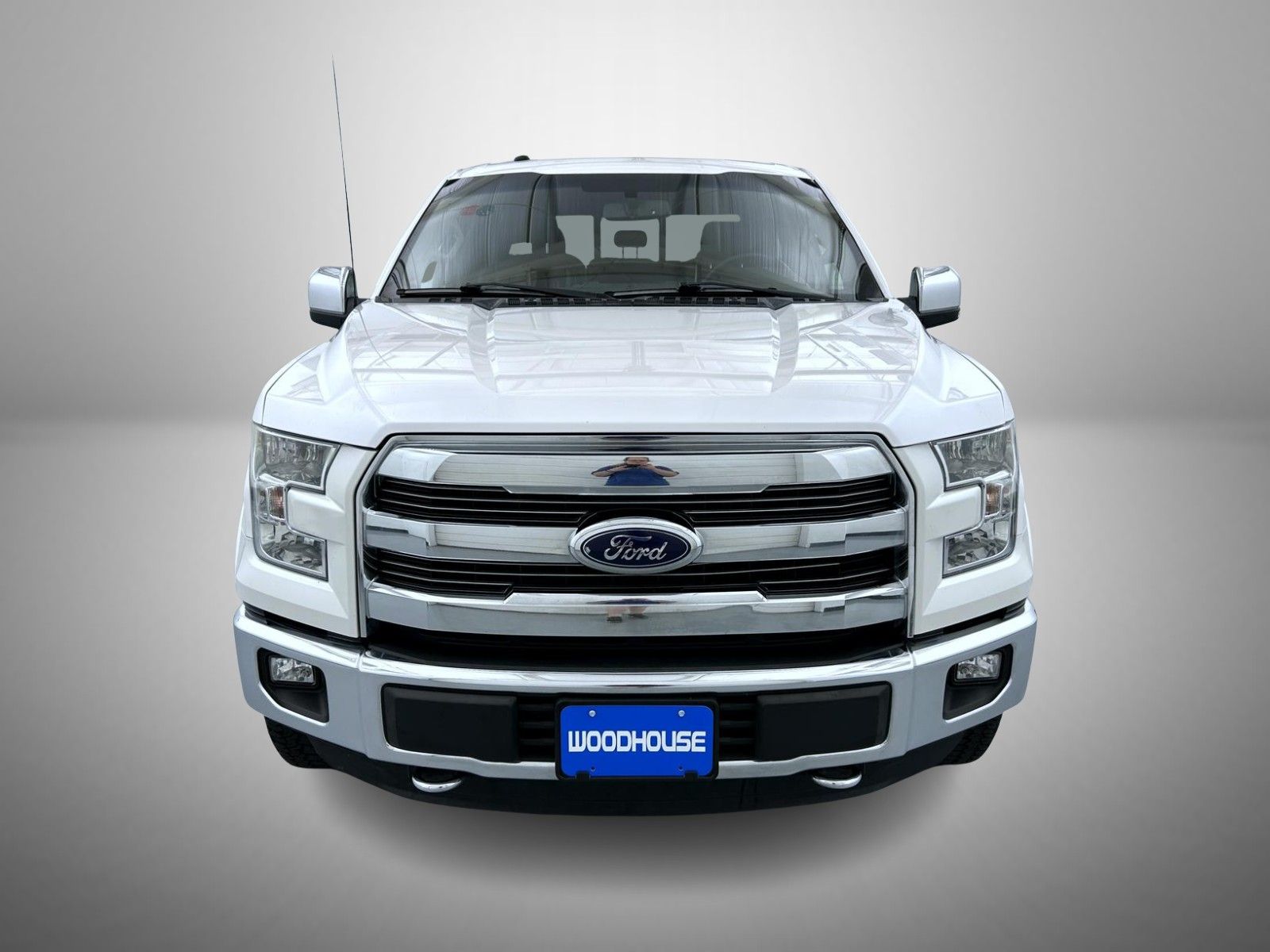 2016 Ford F-150 Lariat photo 2