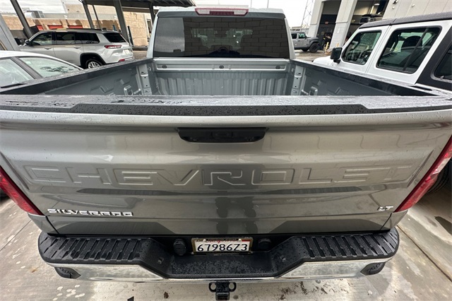 2024 Chevrolet Silverado 1500 LT photo 3