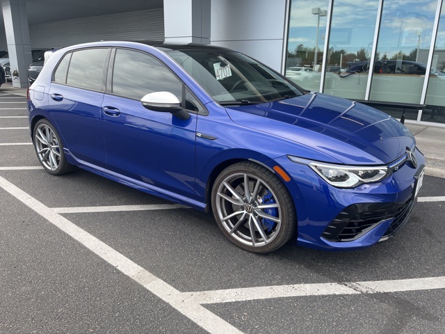 2024 Volkswagen Golf R TSI photo 2