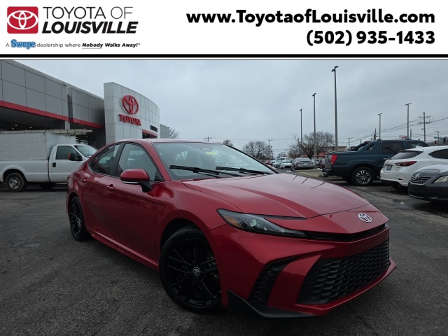 2025 Toyota Camry SE's photo