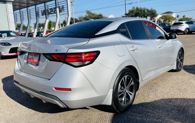 2022 Nissan Sentra SV photo 6