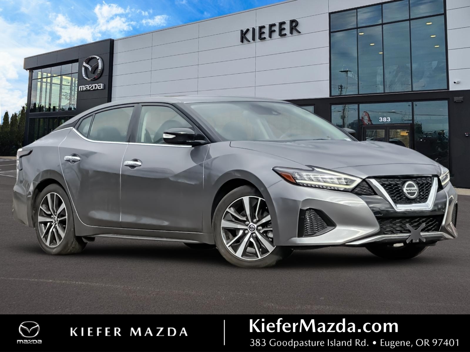 2022 Nissan Maxima SV's photo