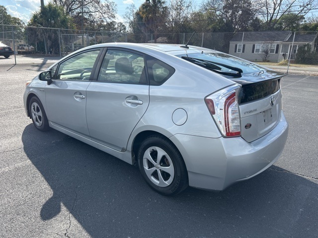 2013 Toyota Prius Four photo 3